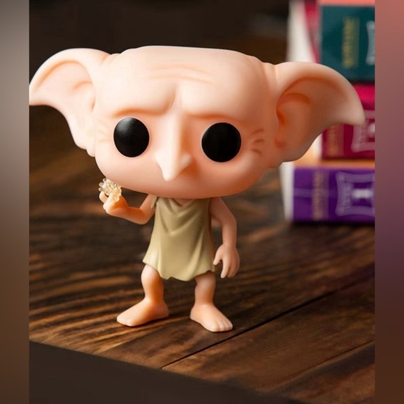 BNIB Funko POP! Harry Potter - Dobby Snapping his Fingers, Multicolor, Standard - Picture 2 of 2